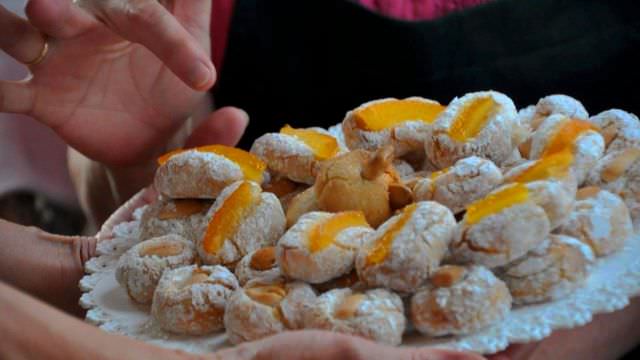 Sicilian Almond cookies are delicious. We make them from scratch on our Favignana, Sicily vacation weeks. So Good! 